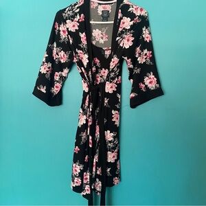 Laura Ashley 2 Piece Sleep Set Floral Nighty & Robe L